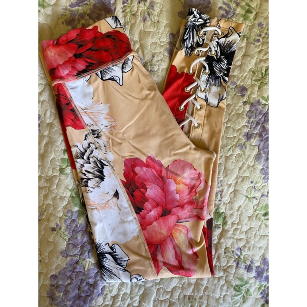 Carbon38 Floral Leggings!